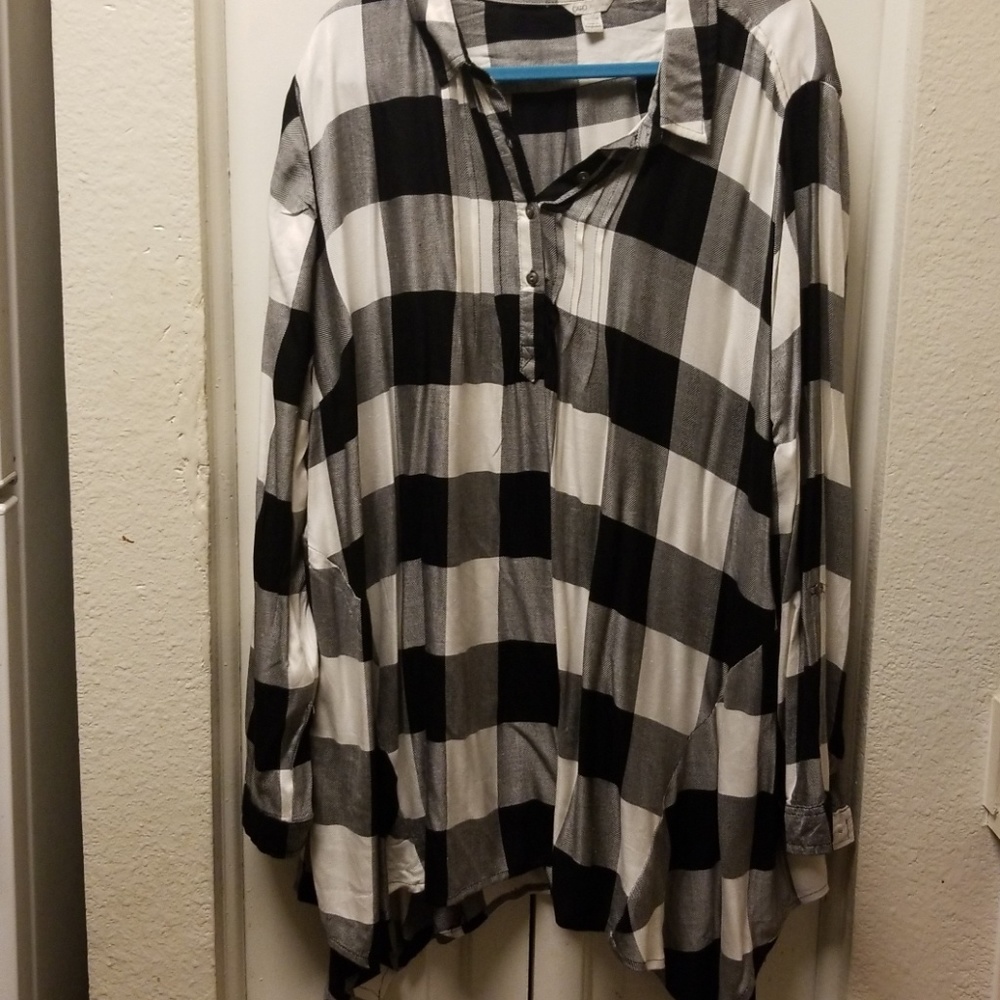 NWOT Cute fall top great paired with leggings